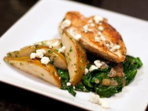 Baked Chicken with Spinach, Pears and Blue Cheese Healthy Recipe