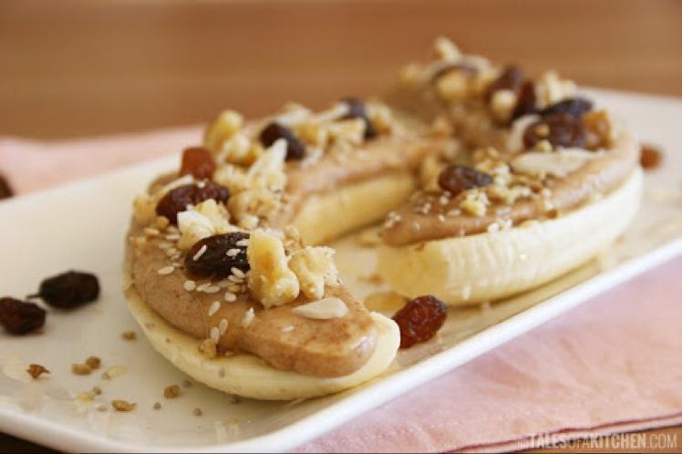Banana, Almond Butter and Raisins Healthy Recipe