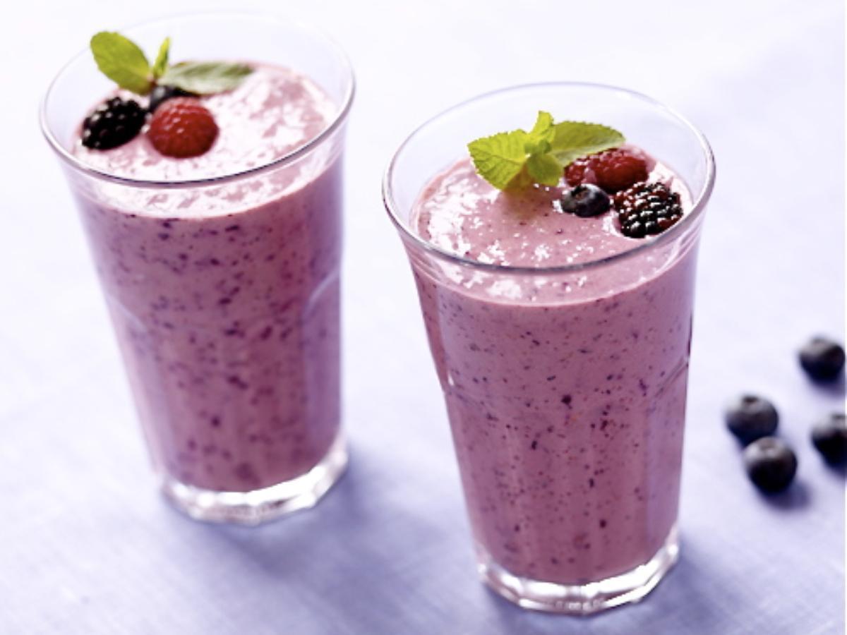 Banana and Berries Smoothie Healthy Recipe