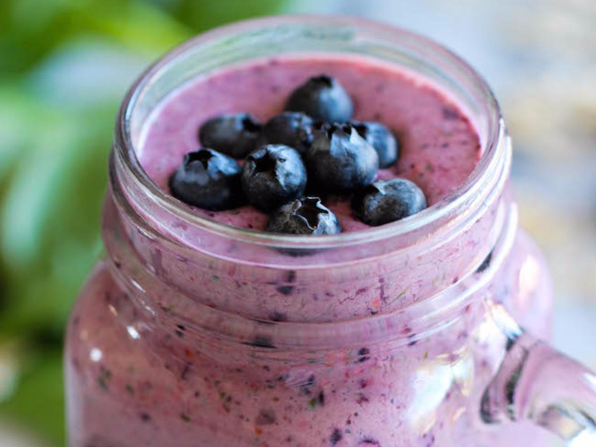 Berry Green Smoothie Healthy Recipe