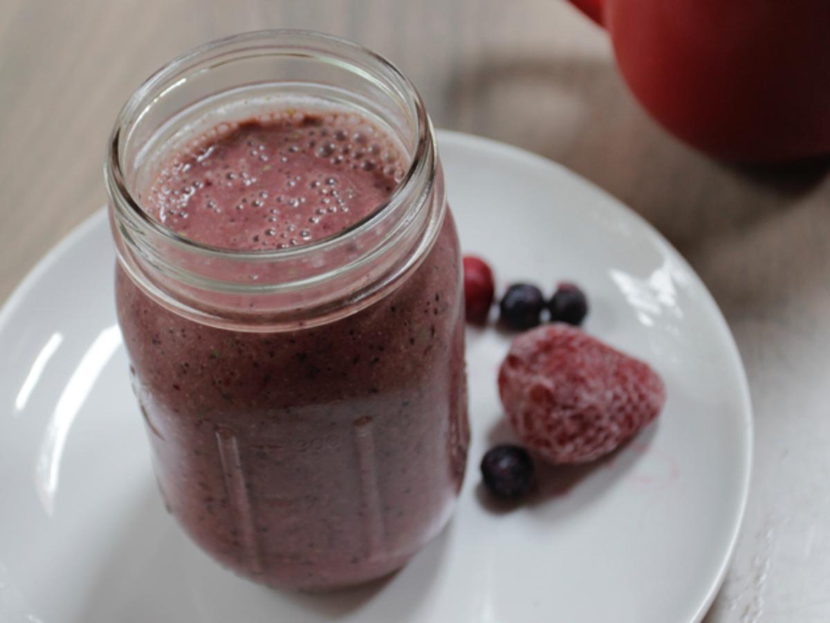 Berry Soymilk Smoothie Healthy Recipe