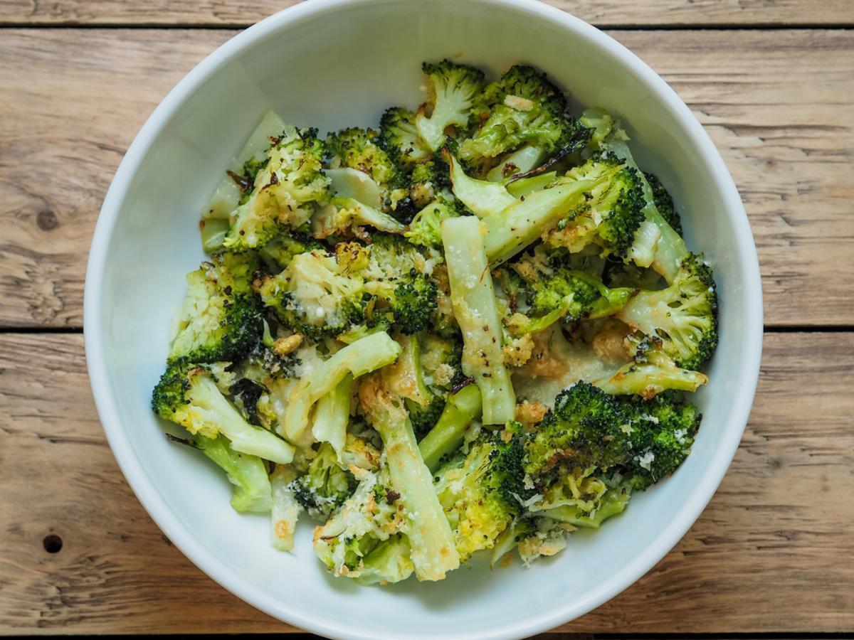 Broccoli with Toasted Garlic Crumbs Healthy Recipe