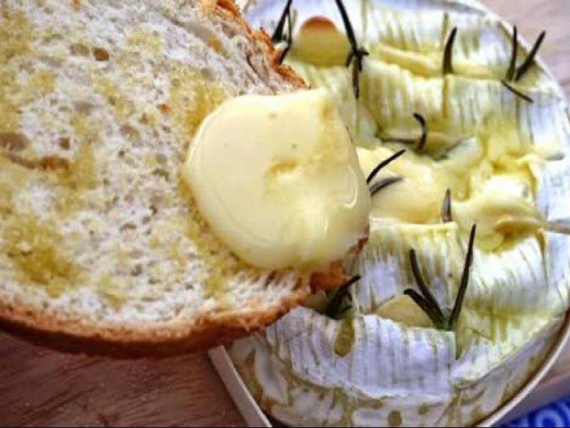 Camembert on Garlic Bread Healthy Recipe