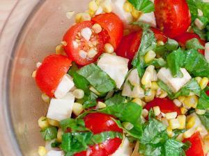Caprese Corn Lunch Salad Healthy Recipe