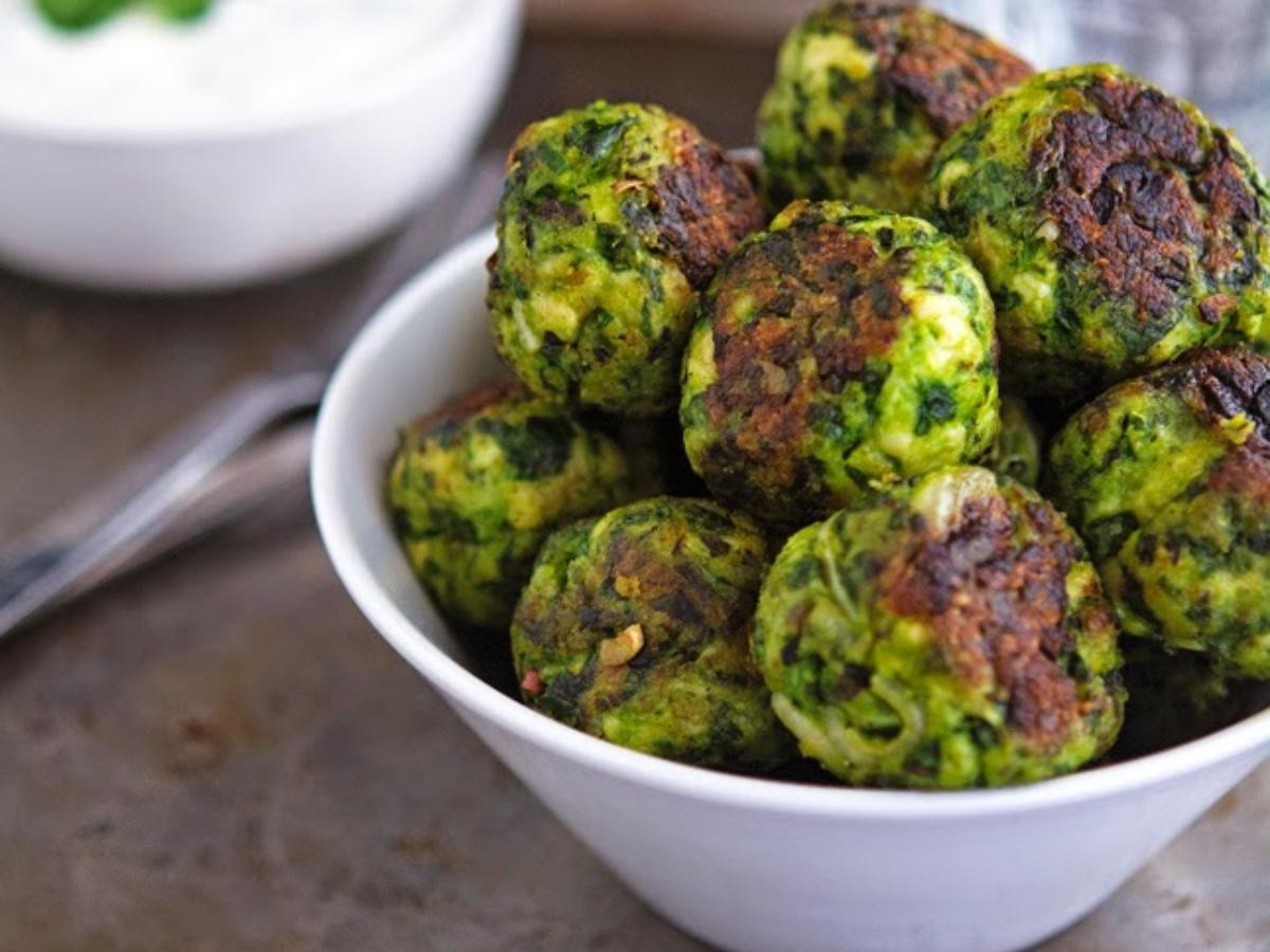 Chicken-Spinach Meatballs with Creamed Feta Paste Healthy Recipe