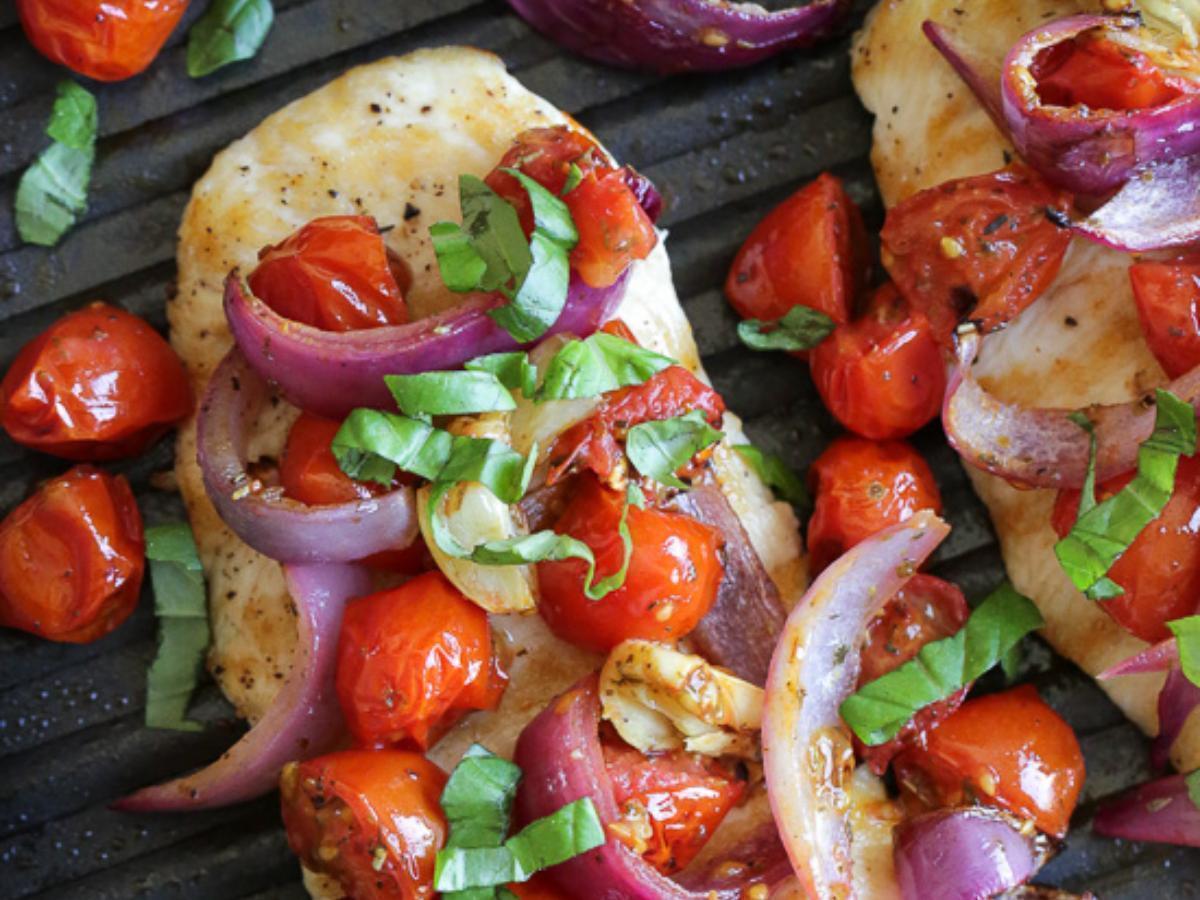 Chicken with Roasted Tomato and Red Onions Healthy Recipe