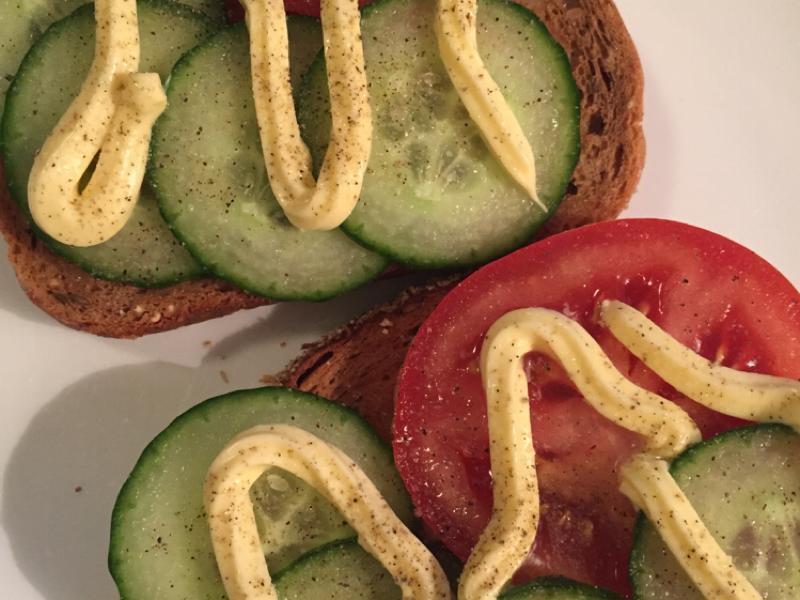 Cucumber and Tomato Sandwich Healthy Recipe