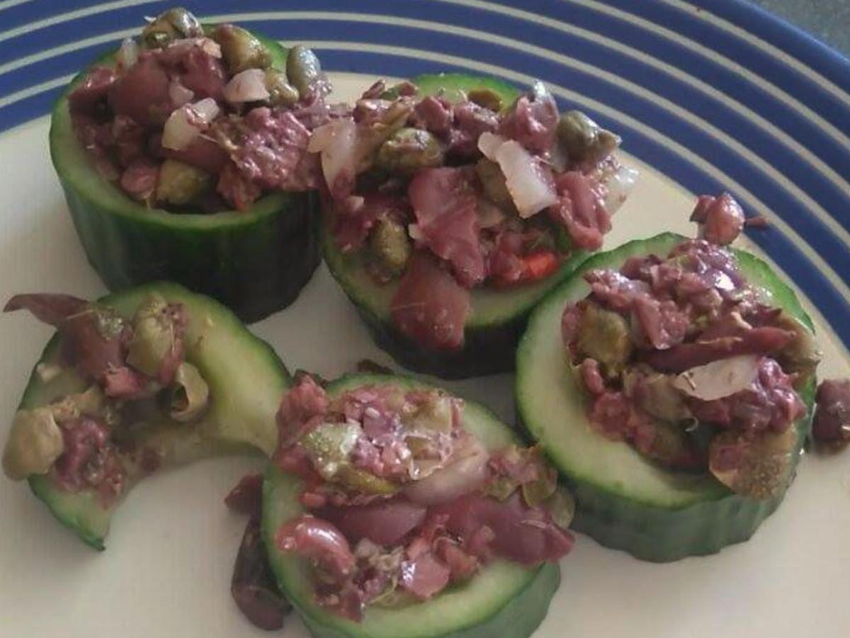 Cucumber Cups with Tapenade Healthy Recipe
