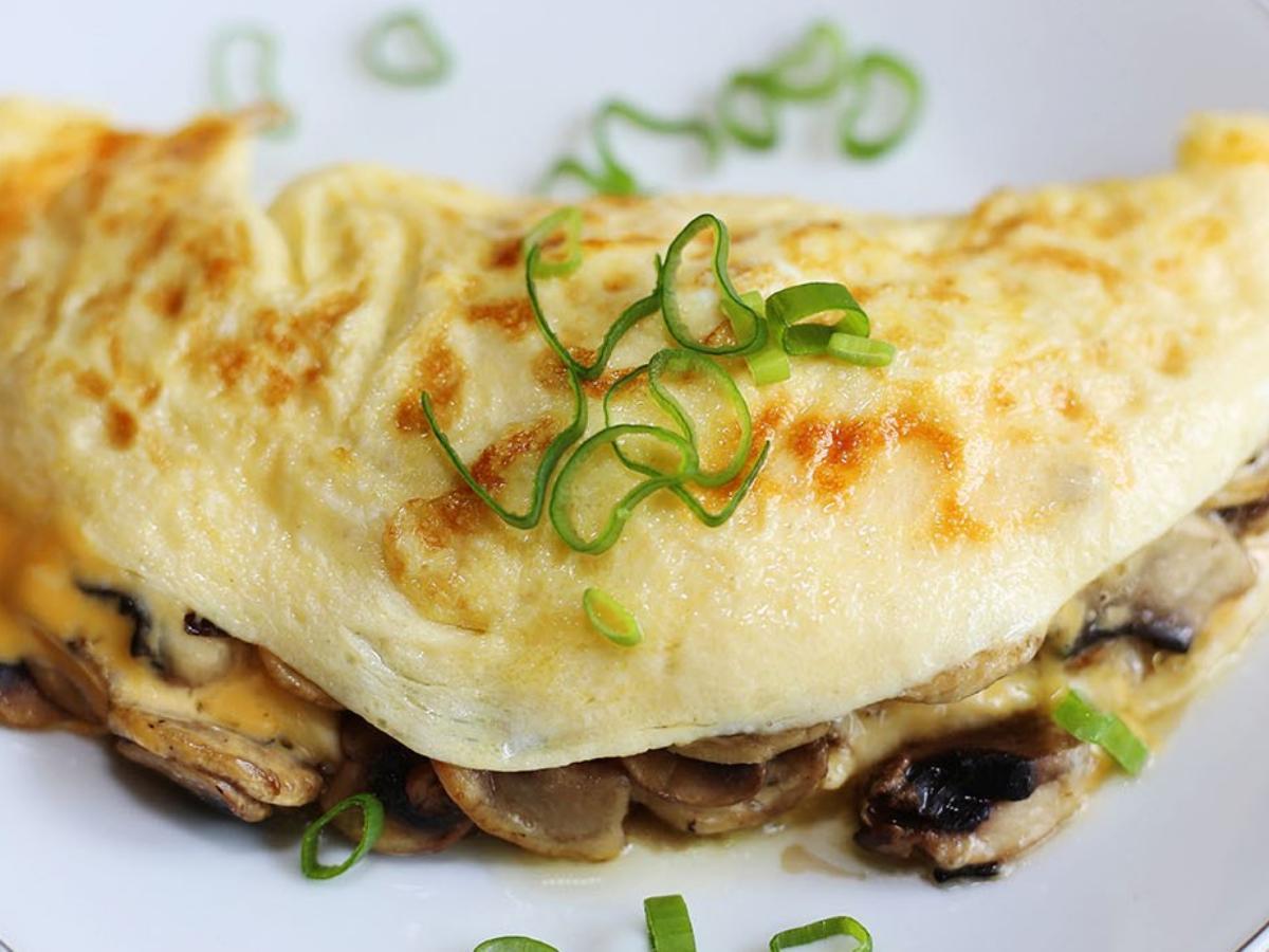 Eggs, Cheese, and Mushroom Omelet Healthy Recipe