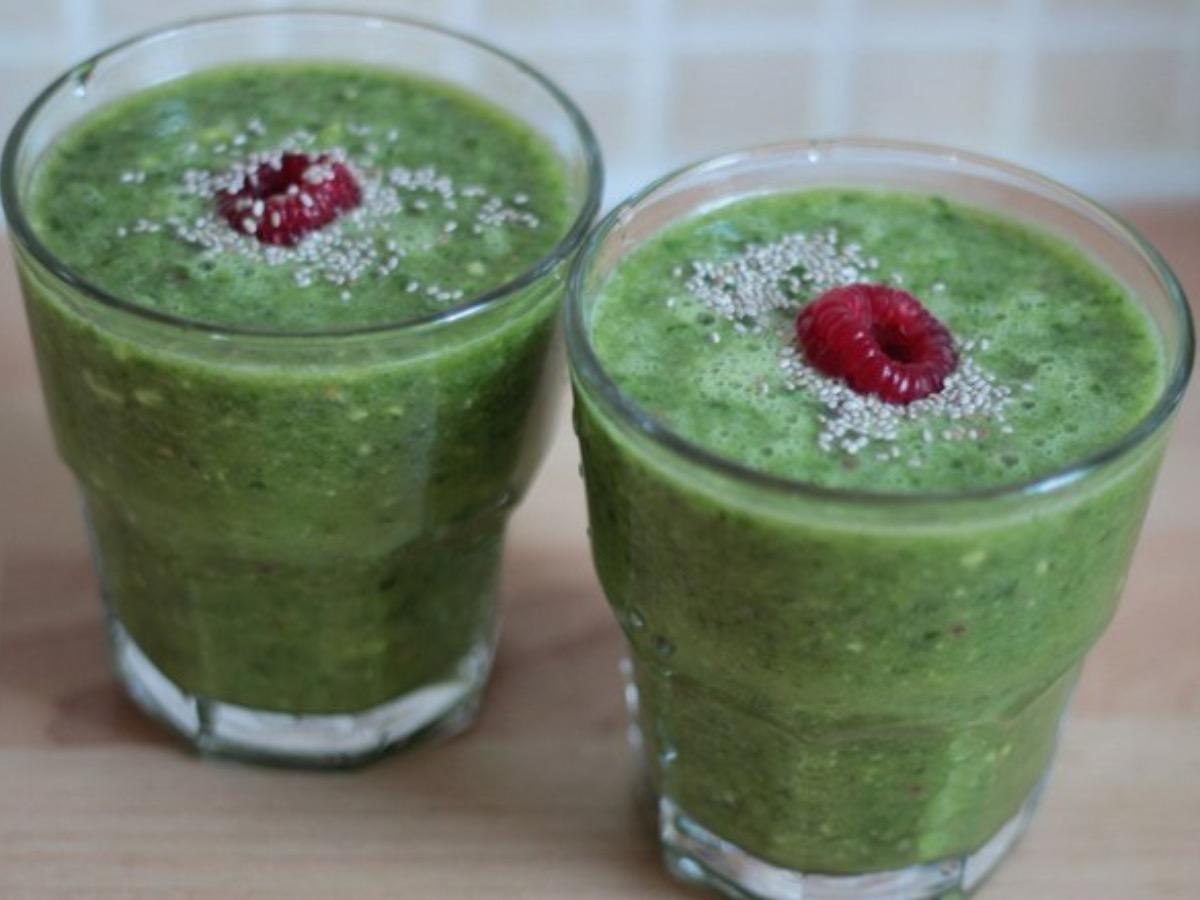 Fruity Kale Morning Smoothie Healthy Recipe