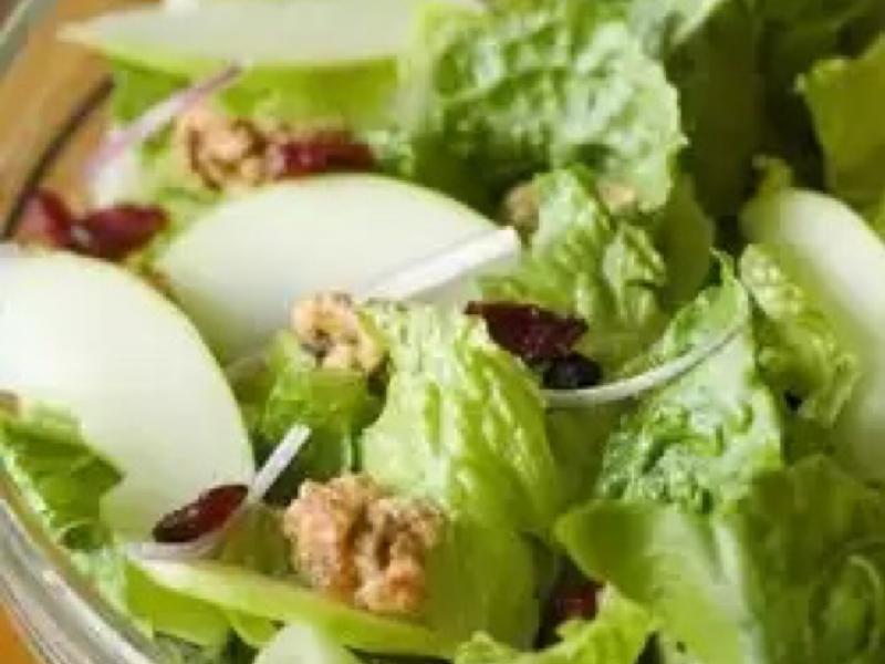 Goat cheese and Apple Salad Healthy Recipe