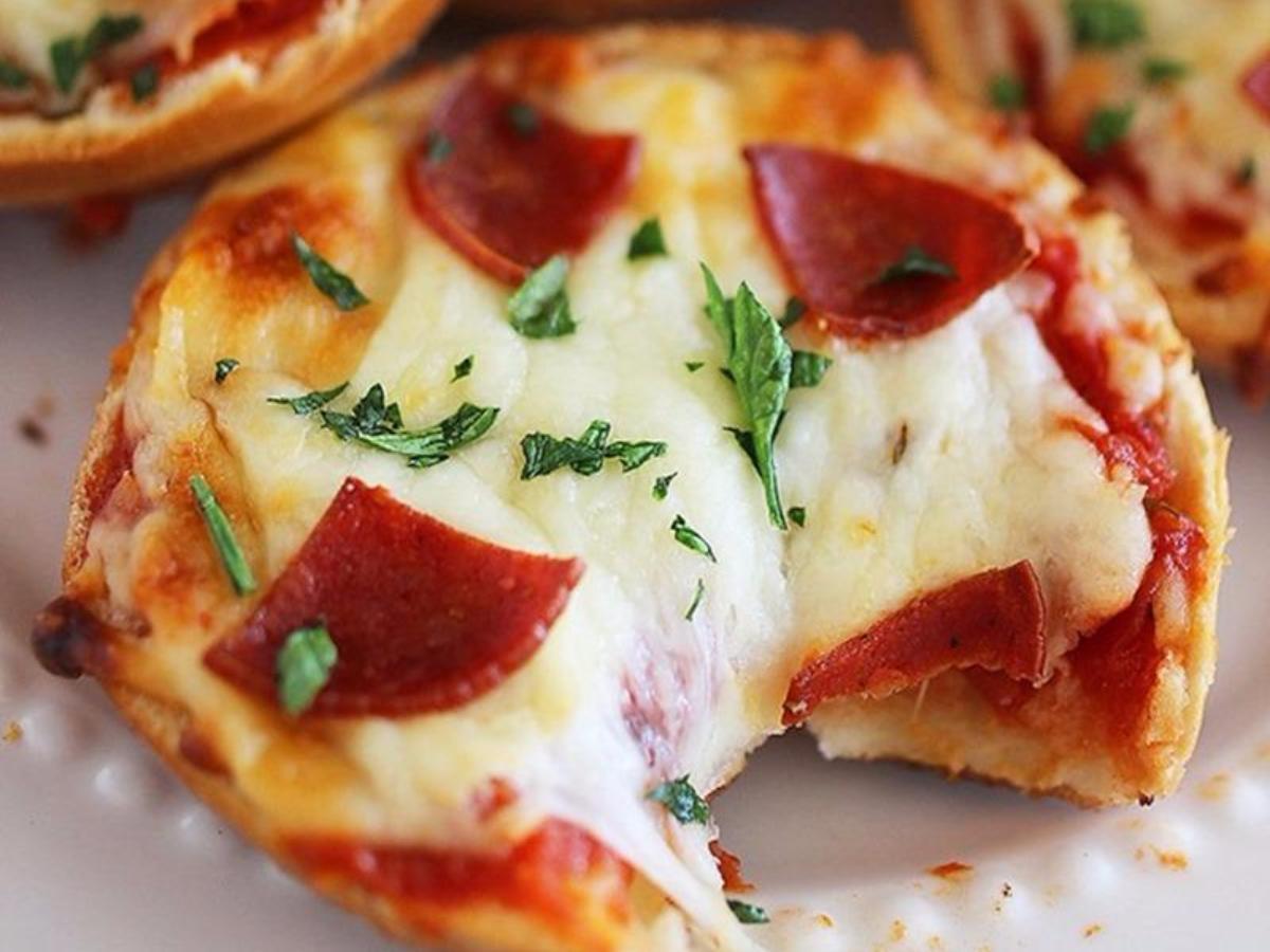 Homemade Pizza Bagels Healthy Recipe