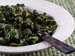 Kale With Caramelized Onions and Garlic Healthy Recipe