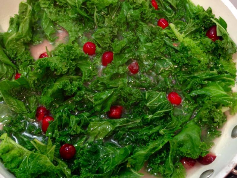 Kale with Garlic and Cranberries Healthy Recipe