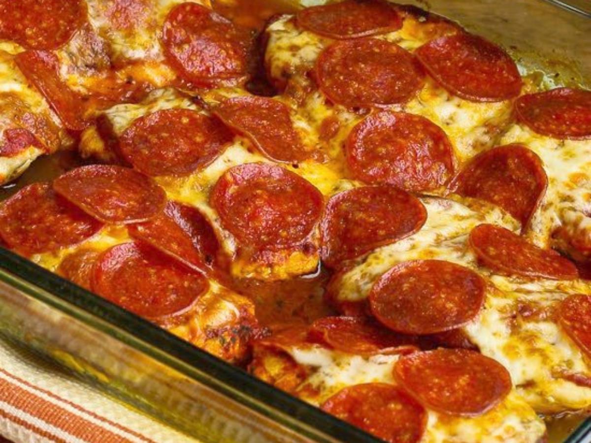 Low-Carb Pepperoni Pizza Chicken Healthy Recipe