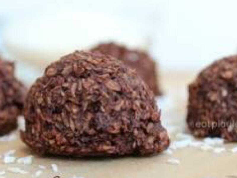 Raw Chocolate Macaroons Healthy Recipe