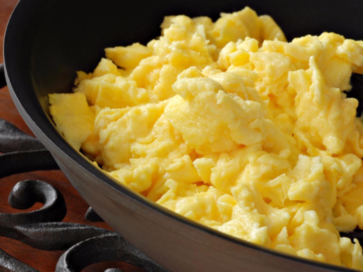 Scrambled Eggs with Cheddar Cheese Healthy Recipe