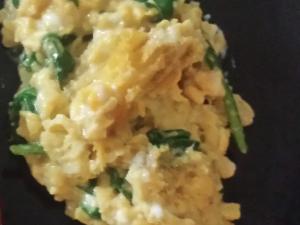 Scrambled Eggs with Spinach and Feta Healthy Recipe