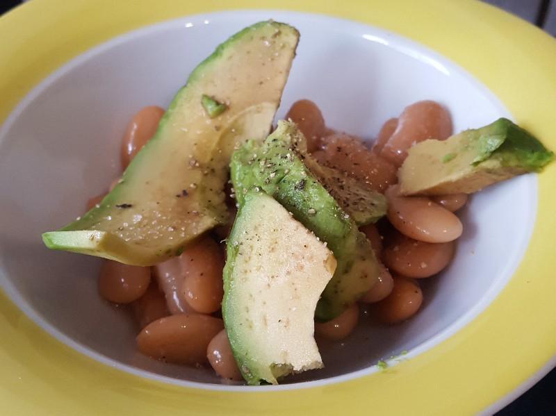 Smashed Avocado and Garbanzo Beans Healthy Recipe