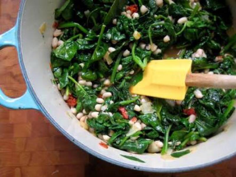 Spanish White Beans with Spinach Healthy Recipe