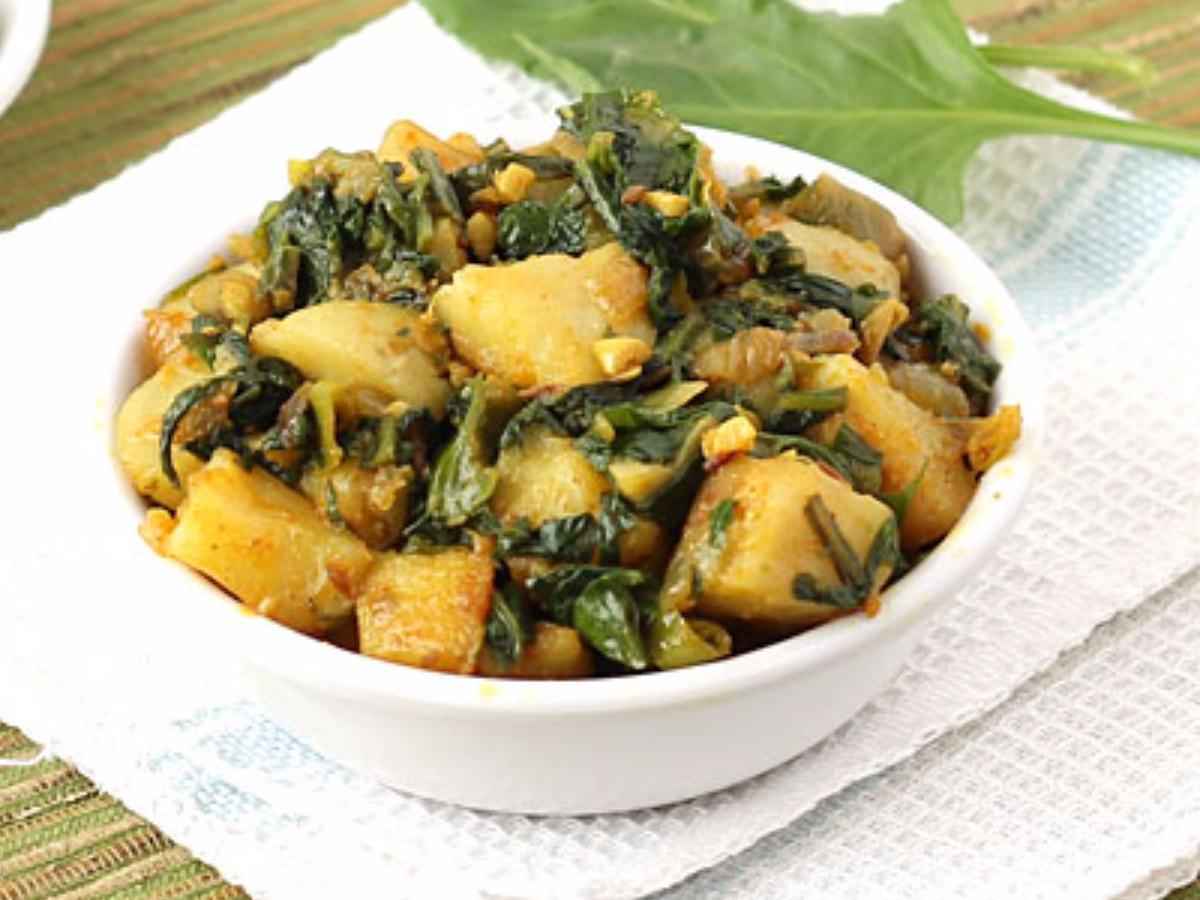 Spiced Potatoes and Spinach Healthy Recipe