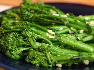 Spicy Sauteed Broccolini with Garlic Healthy Recipe