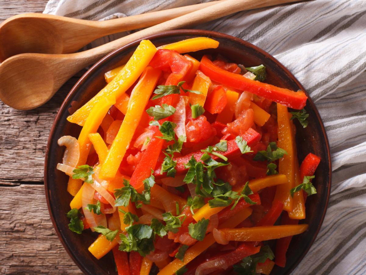 Summer Pepper and Tomato Salad Healthy Recipe