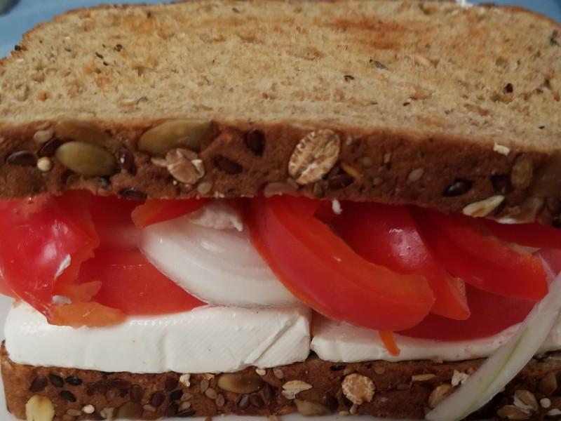 Tomato, Cream Cheese, and Pepper Sandwich Healthy Recipe
