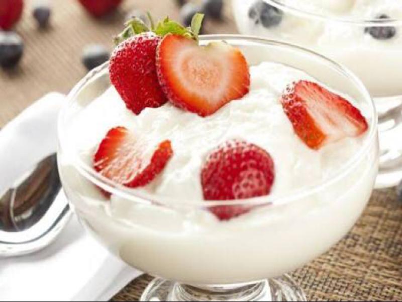 Yogurt & Strawberries Healthy Recipe