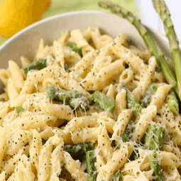 Lemon and Asparagus Pasta